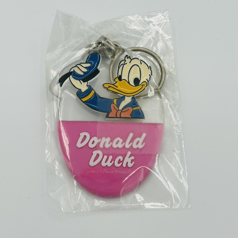 VINTAGE Disney Donald Duck Pink Toon Keychain Key Ring Japan Lion Corporation